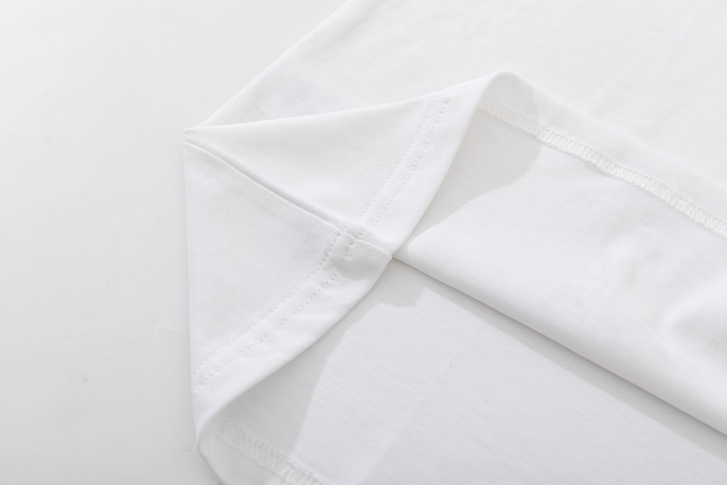 LV T-shirt